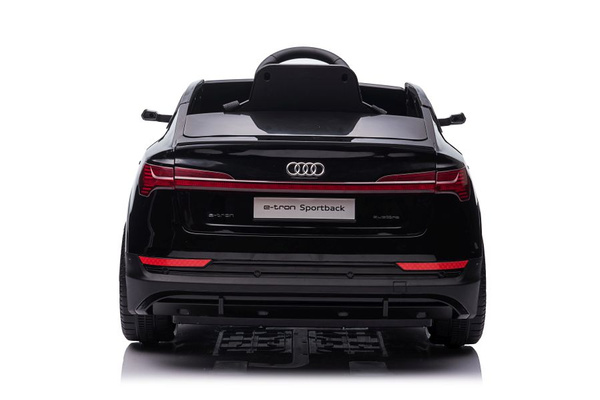 Auto Na Akumulator Audi E- Tron Czarne QLS-6688 EZ